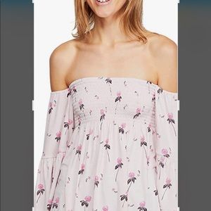 Beautiful Free People top drop shoulders
